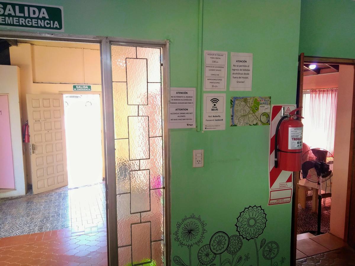 Butterfly Hostel Puerto Iguazu Exterior photo